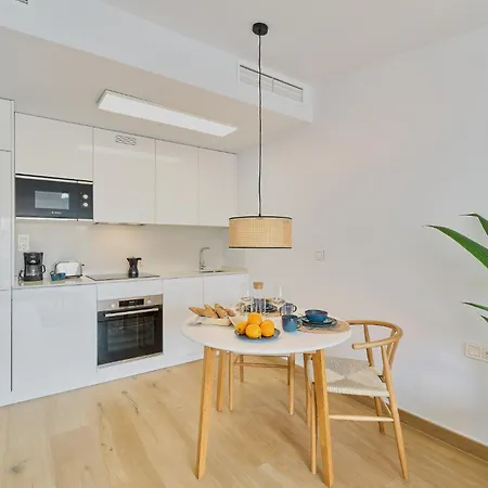 Atarazanas Penthouse By Lovely * Malaga